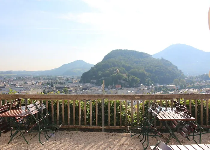 Stadtalm Naturfreundehaus * Solnohrad